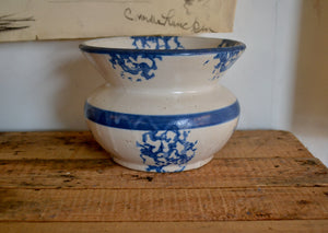 Antique blue spongeware planter. No drainage, so best used as a cachepot. Cracks and crazing commensurate with age. Provenance: Clayton Store, Sue Connell, Southfield, Massachusetts.