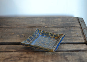 LG Studio Pottery by Lara Gillett is a slab and hand building-driven ceramics practice in the Hudson Valley of New York. Cobalt small snack plate. Quittner.