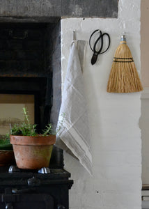 Our linen tea towels are kitchen workhorses. Use as a hand towel, dish towel, potholder, or extra large napkin. A linen hanging loop make it easy to hang and quick to dry. Quittner