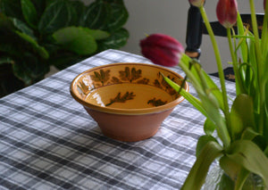 Slip Decorated Serving Dish. Firehouse Pottery Co. is a ceramics practice by Jessica Weinberg focused on functional homewares inspired by traditional American stoneware and pottery. The pieces are designed to be used and loved. Made in Jess' home studio in Athens, NY and exclusively available through Quittner.